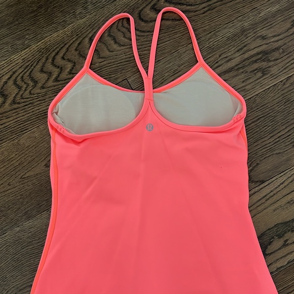 Lululemon tank with build in bra - Picture 2 of 2